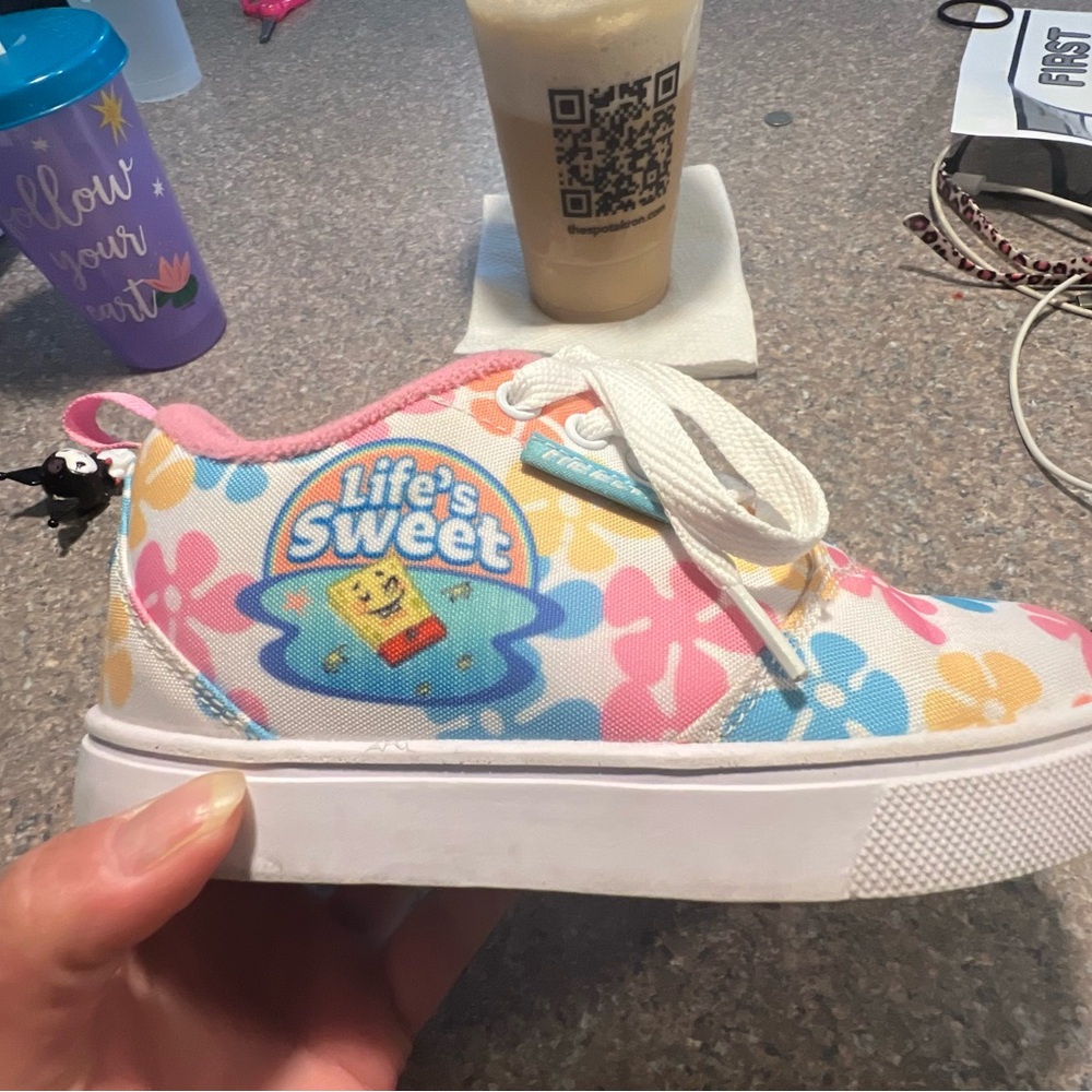 Heelys Life's Sweet Kids Sneakers - Pink, Blue, Yellow